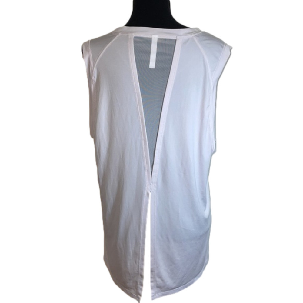 Fabletics Muscle Tank  Tee size L Mesh and split back